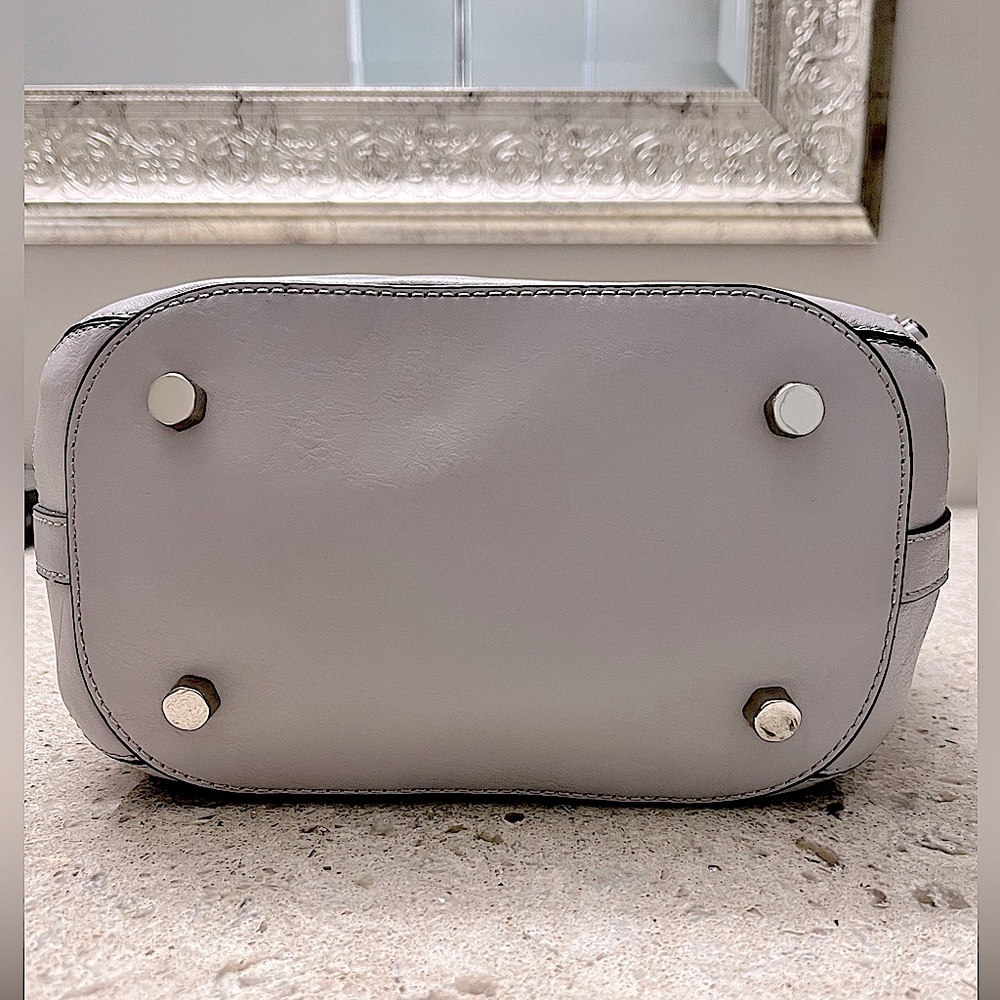 Rebecca Minkoff.NWT.Gorgeous Leather Crossbody/Bucket Bag. Stone Grey. 15”X 10”. - Picture 5 of 13